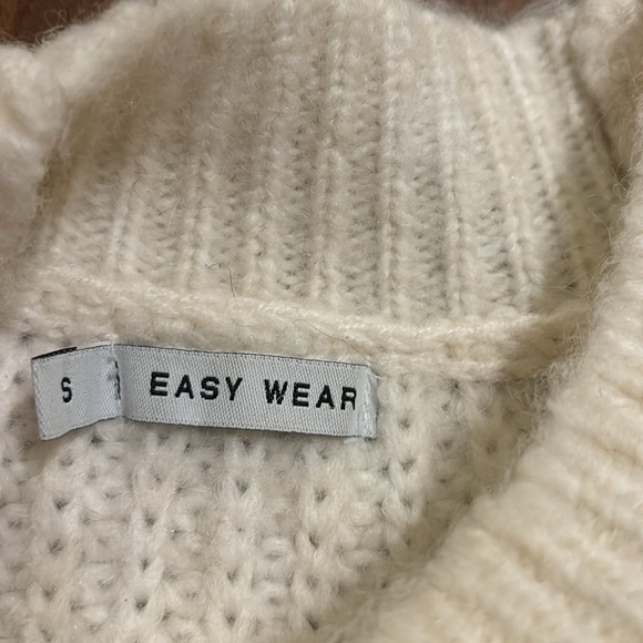 Knit sweater - Picture 2 of 2